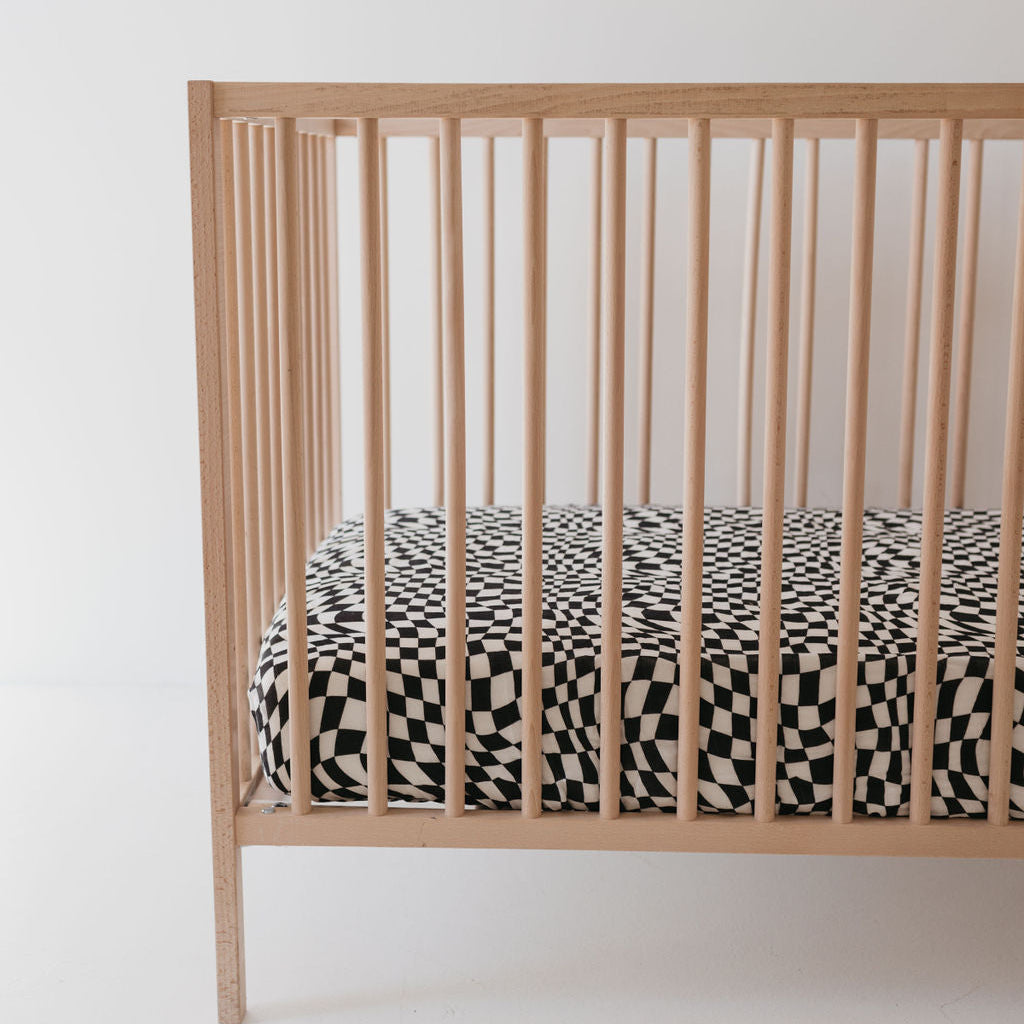 Black & White Wavy Checkerboard Muslin Crib Sheet
