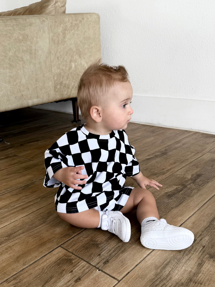 Wavy Checkered Shorts Set